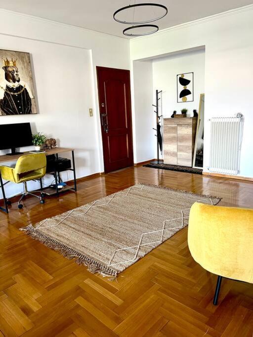 Seaview Penthouse On The Square Apartment