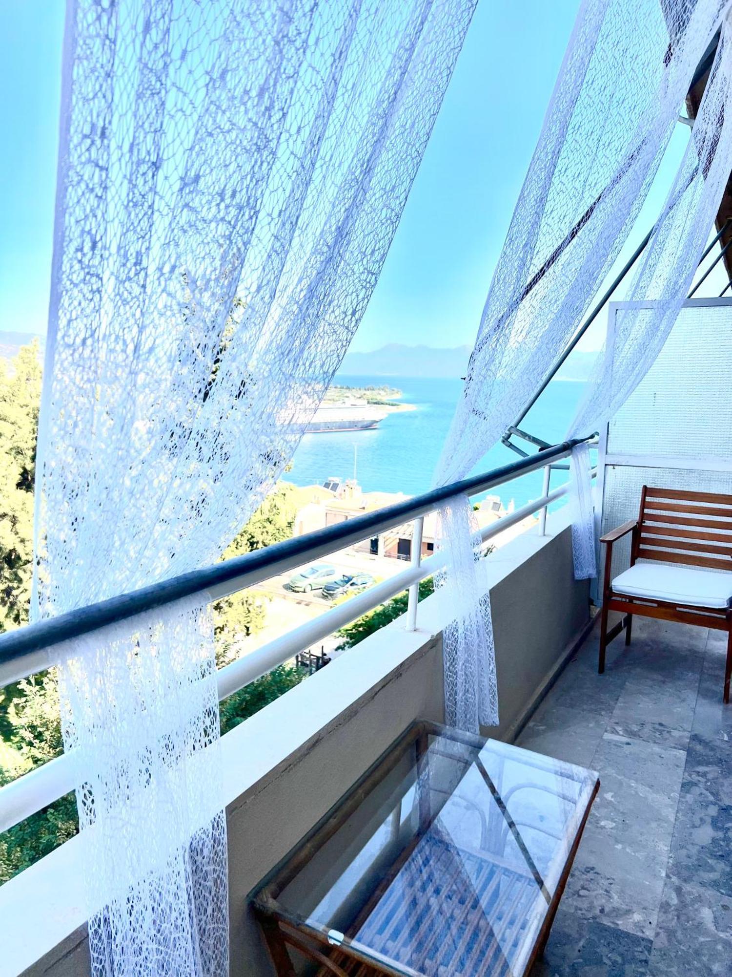 Seaview Penthouse On The Square Apartment *